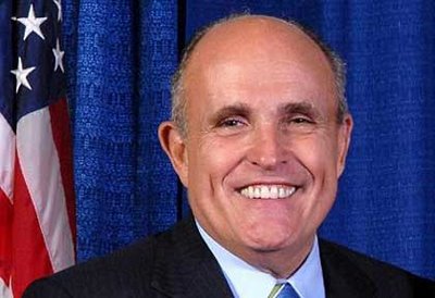 Giuliani und die Alien-Attacke: Der US-Wahlkampf tobt