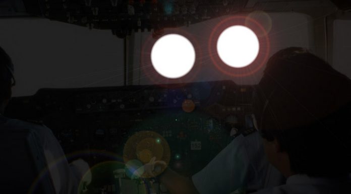 Vernichtete Vergangenheit – Der UFO-Vorfall der Japan Airlines 1628 Nachgestellte Szene