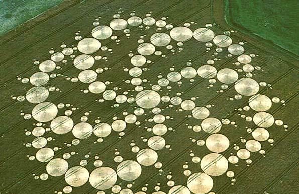 Vortrag: Zeichen im Feld – Stand der Kornkreisforschung von Andreas Müller Crop_circles_Swirl