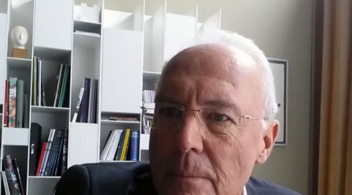 + UPDATE + Franz Beckenbauer von Außerirdischen kontaktiert Franz Beckenbauer