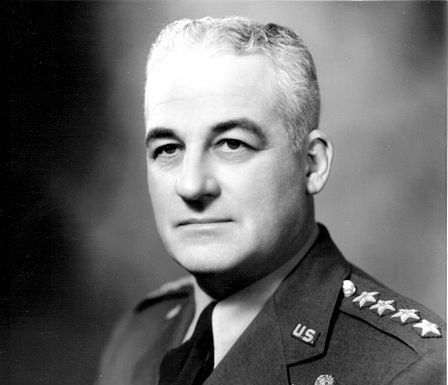 General Nathan Twining soll Sohn gestanden haben: Roswell war ’ET-Event’ Nathan_Twining_photo_portrait_head_and_shoulders