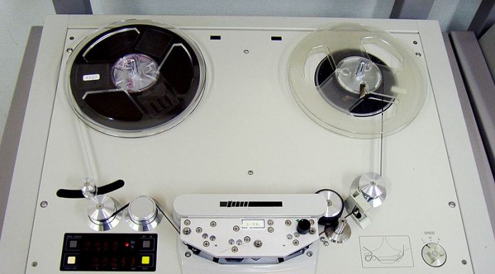 Audiomaterial aus Anfangszeit des modernen UFO-Phänomens jetzt online zugänglich audio_tape_recorder1