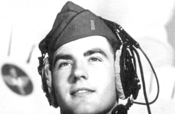 Air Force Offizier: UFOs konfrontieren Soldaten in Kriegseinsätzen! George-Filer-young